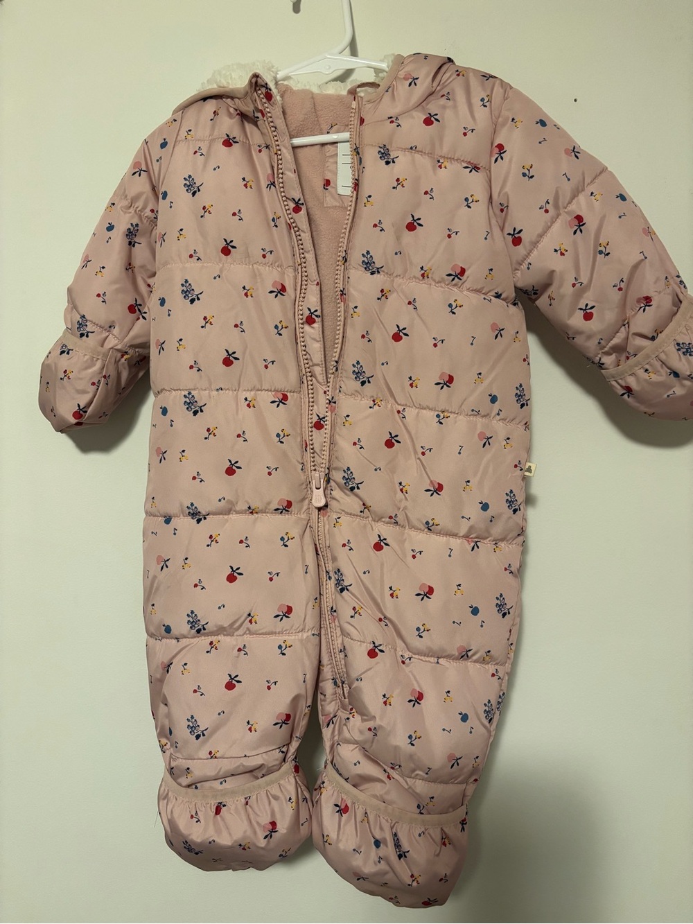 Baby GAP One-Piece Hooded Snowsuit in Light Pink with Floral Print 6-12M